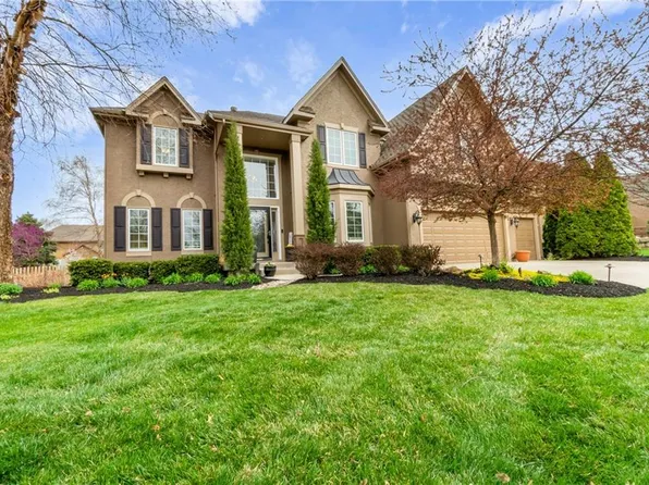 14010 W 158th St, Olathe, KS 66062