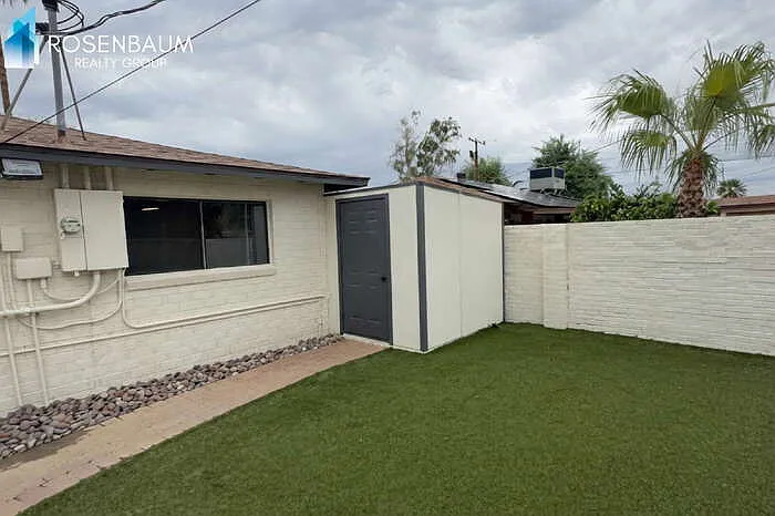 7321 E Coronado Rd — Photo 10