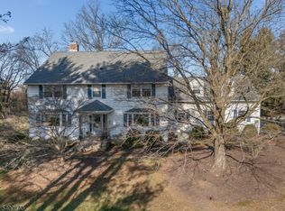 19 Lexington Rd, Annandale, NJ 08801