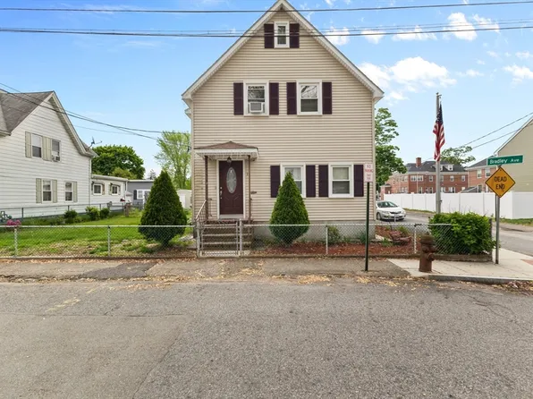 11 Alger Ave, Taunton, MA 02780