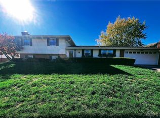 1320 Horizon Dr, Fairborn, OH 45324