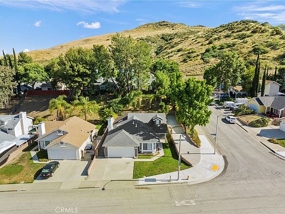 5th image of 28490 Victoria Rd