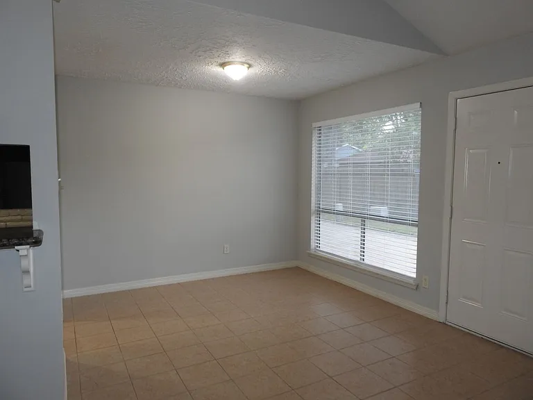 19902 Bishops Gate Ln — Photo 5