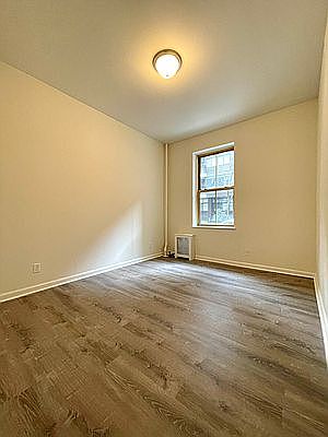 1st image of 401 E 64th St APT 1E