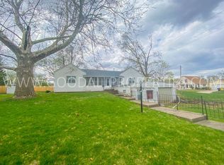 202 S 11th St, Adel, IA 50003