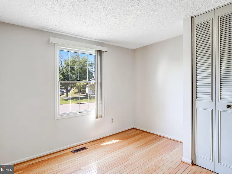 1803 E Beech Rd — Photo 21