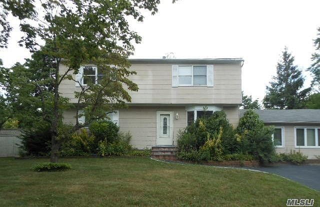 1st image of 11 Tucker Ln