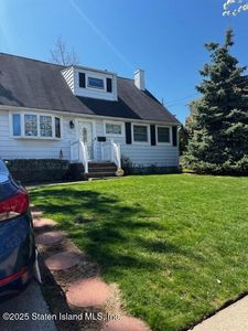 102 Hales Ave, Staten Island, NY, 10312