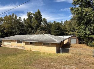510 W Adams St, Broken Bow, OK 74728