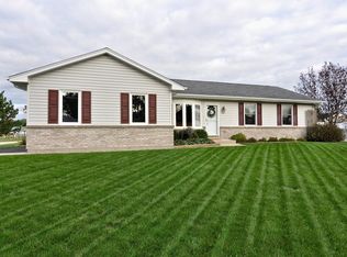 190 N Juniper St, Cortland, IL 60112