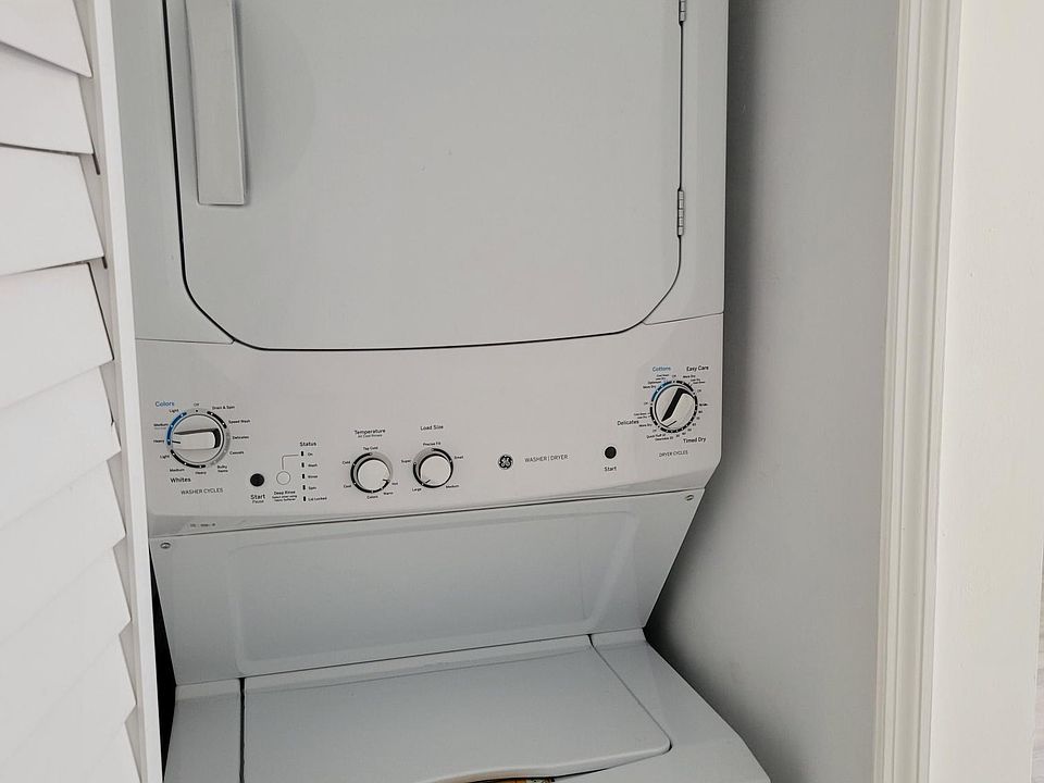 1st image of 11550 NW 36th St #11550