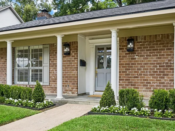 1907 Briarpark Dr, Houston, TX 77042