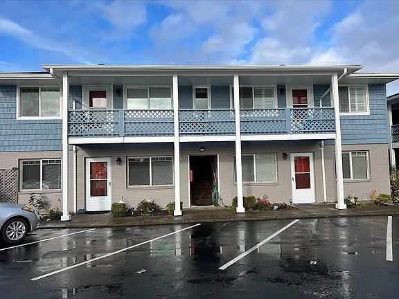 2nd image of 110 Ocean Beach Blvd S #11