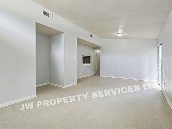 3rd image of 7643-45 Downman Rd