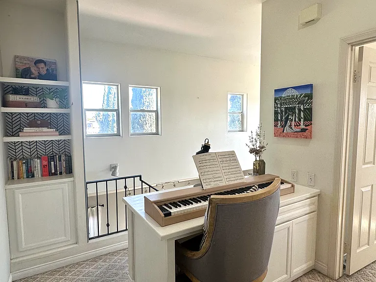 4810 W Mountain View Dr — Photo 4
