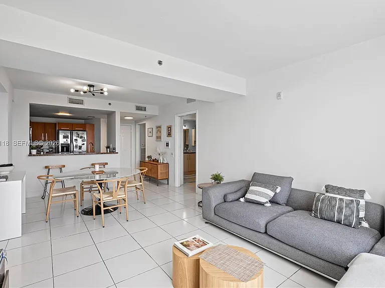6362 Collins Ave #312 — Photo 3