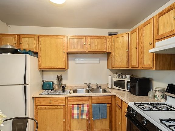 4th image of 6700 S South Shore Dr APT 19D