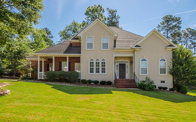 1st image of 717 Deerwood Pl