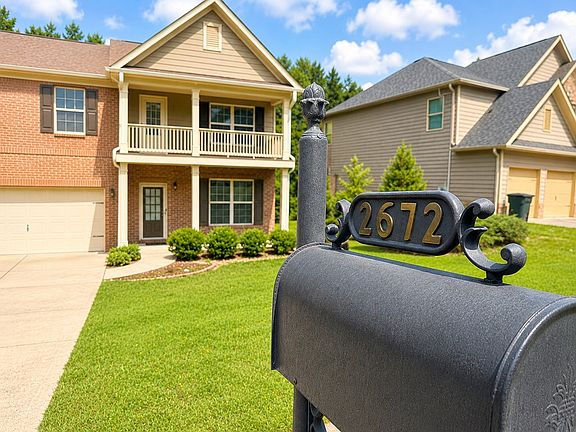 2nd image of 2672 Honeysuckle Dr