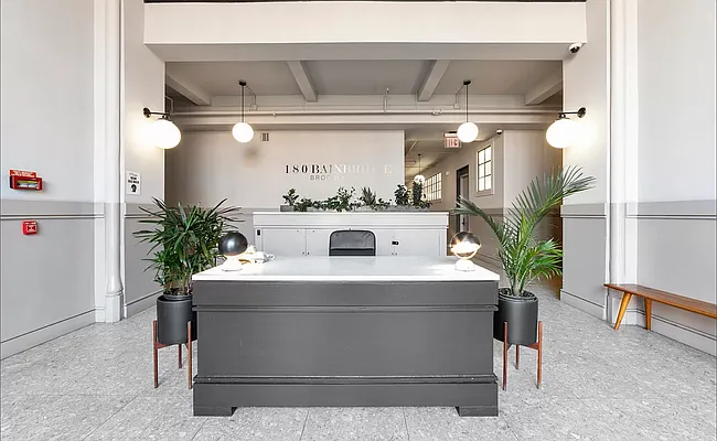 Rented by Compass | media 31