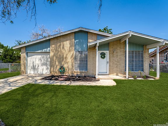 3rd image of 9018 W Chaminade Dr