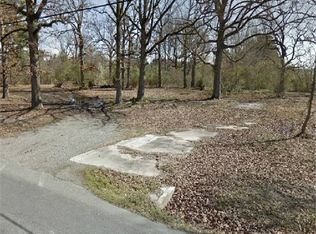 3501 Oakwood Rd, Pine Bluff, AR 71603