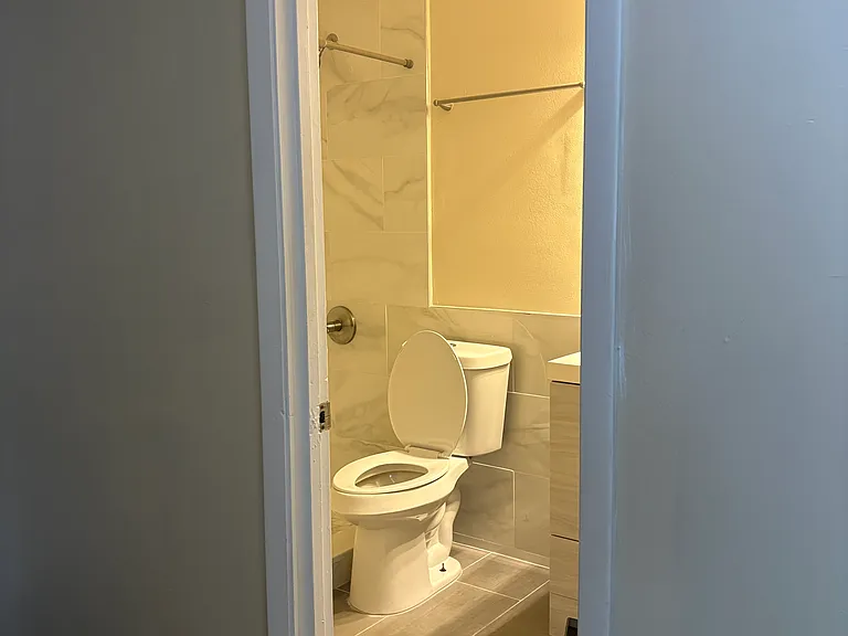 2470 Oak Park Way #2470 — Photo 8
