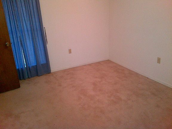 5th image of 614 Ponderosa Dr