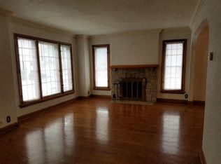 3863 N 53rd St, Milwaukee, WI 53216