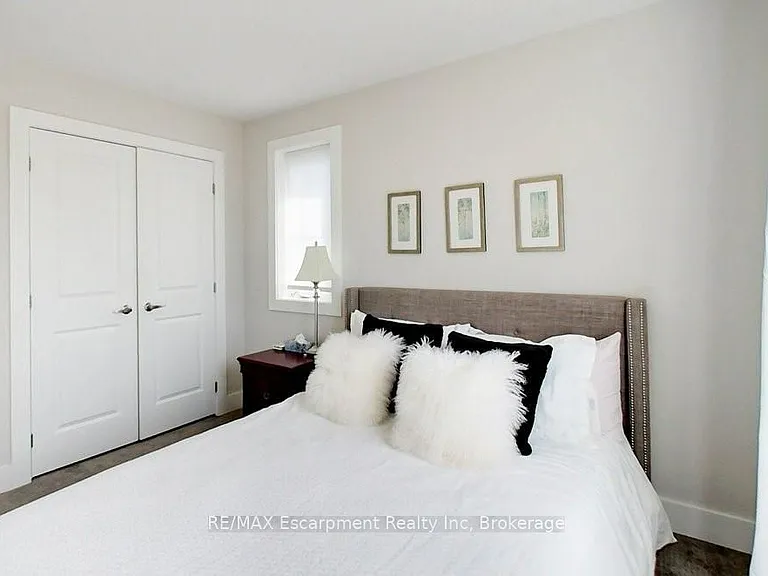 212 Courtland St — Photo 25