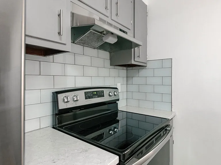 110-113 Stewart Ave — Photo 173