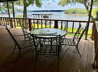 860 Plum Tree, ONALASKA, TX --
