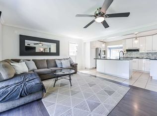 4 Nellie Ave, Georgina, ON L4P3C8