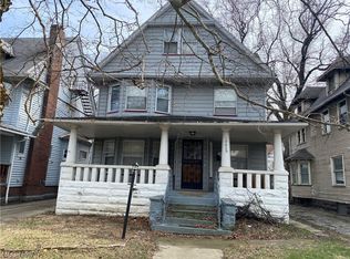 10820 Grantwood Ave, Cleveland, OH