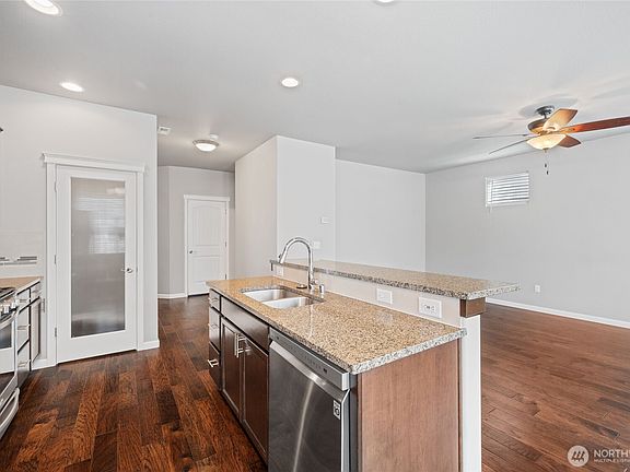 5th image of 3805 Portside Drive
