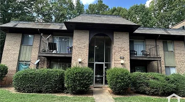 133 Orchard Trace Ln — Photo 2