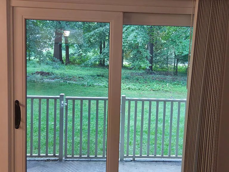 300 Campbell Cir #F-2 — Photo 8