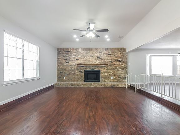 4th image of 709 NW Renfro St