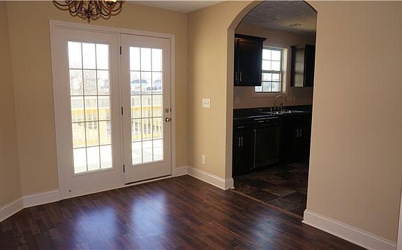 4th image of 205 Fox Mdw Lot 205