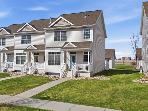 4551 44th St S, Fargo, ND 58104