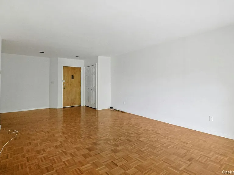 500 Central Park Ave #145 — Photo 6