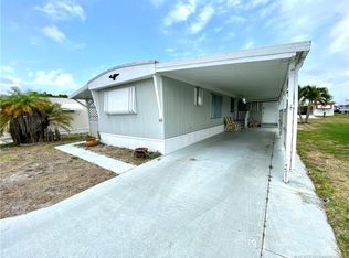 342 NE Tropicalia Ln, Jensen Beach, FL 34957