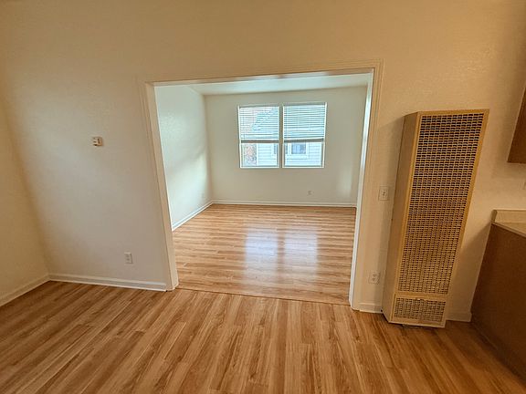 3rd image of 4008 New Zealand Ave