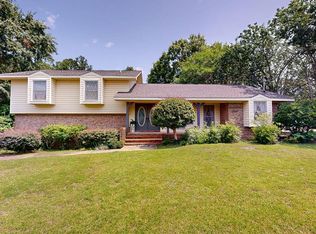 2104 Centenial Dr, Dothan, AL 36303