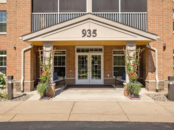 935 Ferndale St N Suite 317, Maplewood, MN 55119