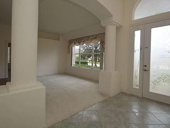2nd image of 111 Bay Lake Dr