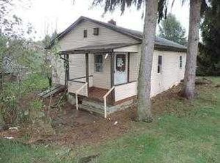 1926 Cherry Aly, Monaca, PA 15061