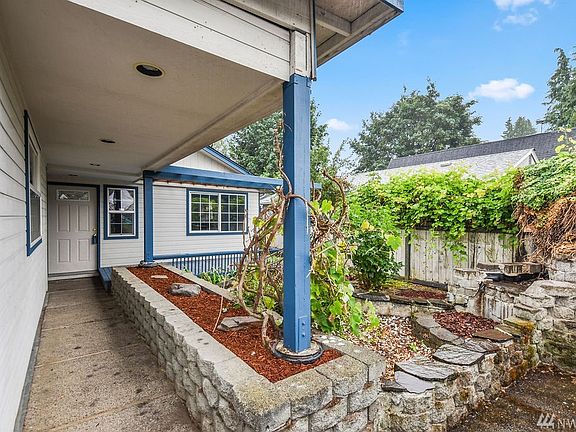 3rd image of 1424 N 2nd Ave