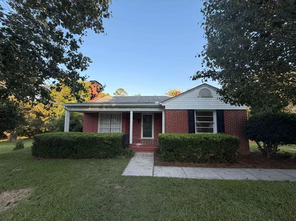 217 Roselane Dr, Andalusia, AL 36420