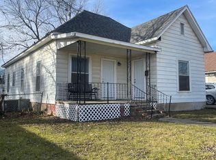 111 N McGee St, Caney, KS 67333